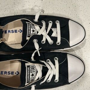 Women’s Converse Shoreline Black and White Sneakers size 10